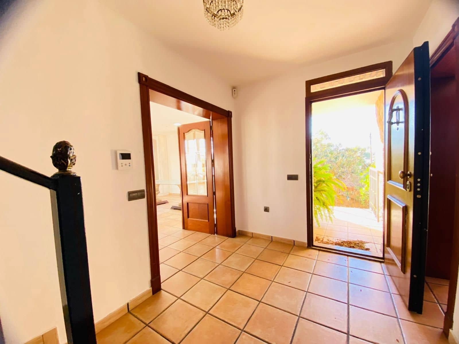 2 Zimmer Villa zu verkaufen in La Florida mit Pool - 819.900 € (Ref: 10107446)