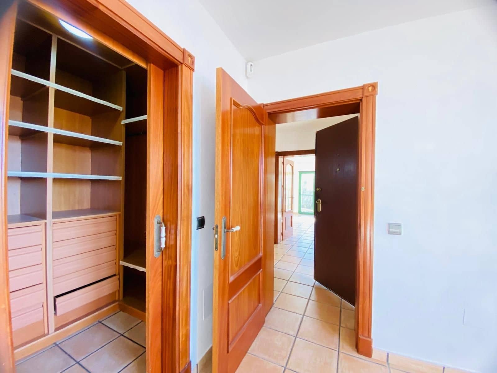 2 Zimmer Villa zu verkaufen in La Florida mit Pool - 819.900 € (Ref: 10107446)