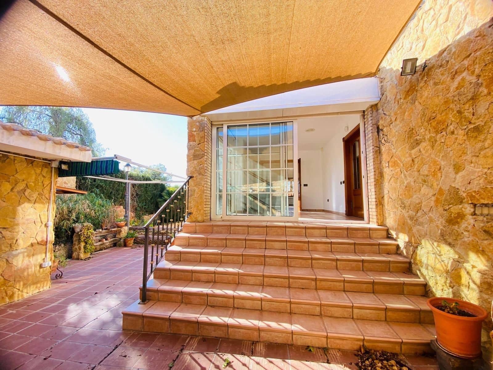 2 Zimmer Villa zu verkaufen in La Florida mit Pool - 819.900 € (Ref: 10107446)