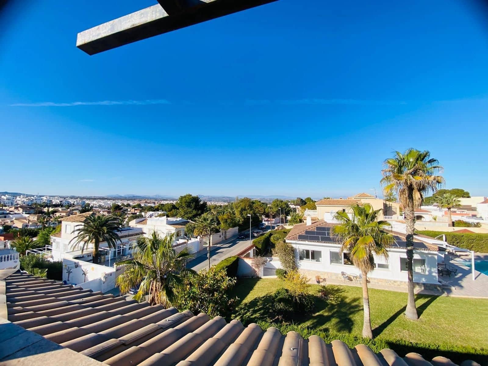 2 Zimmer Villa zu verkaufen in La Florida mit Pool - 819.900 € (Ref: 10107446)
