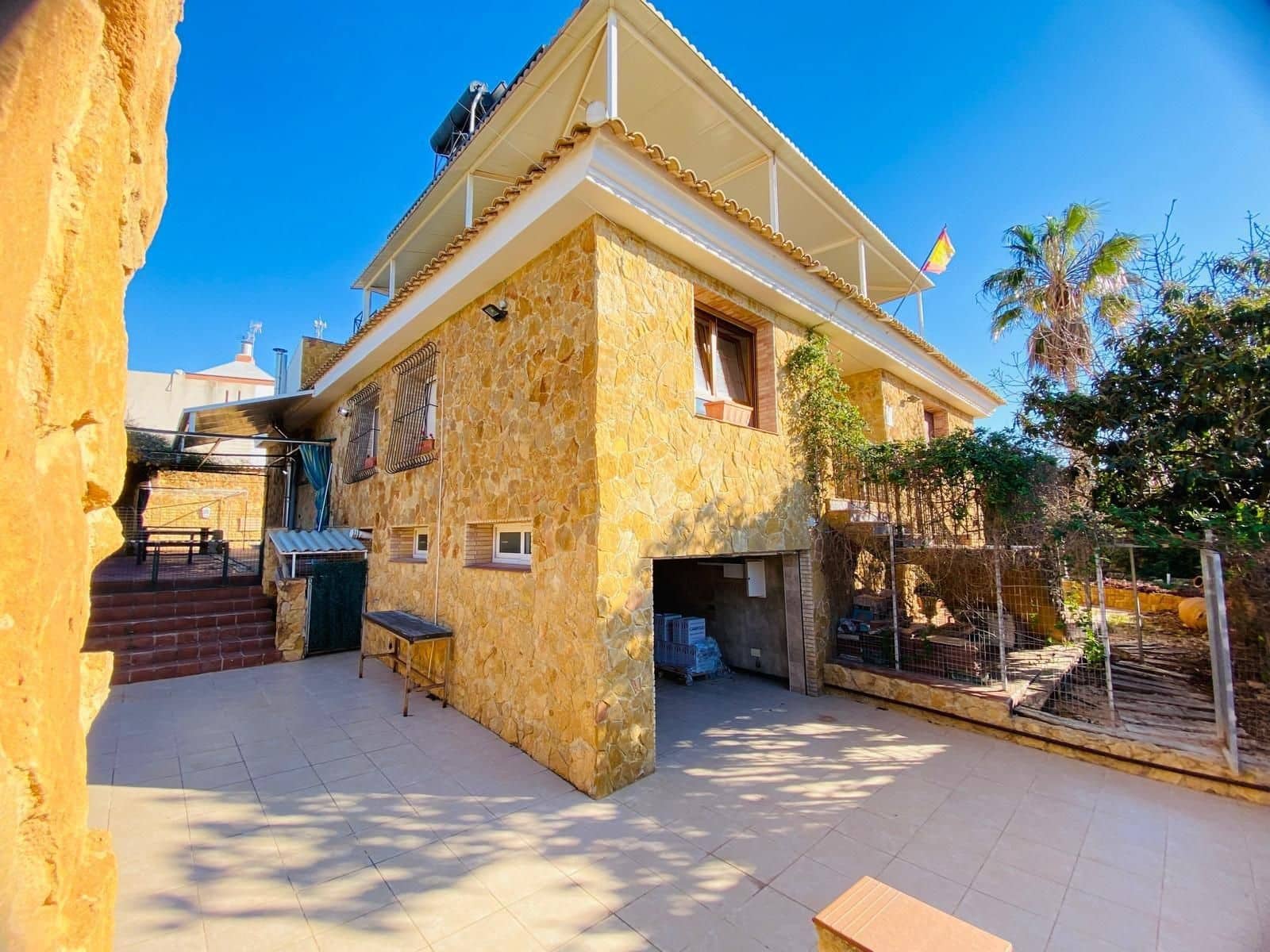 2 Zimmer Villa zu verkaufen in La Florida mit Pool - 819.900 € (Ref: 10107446)