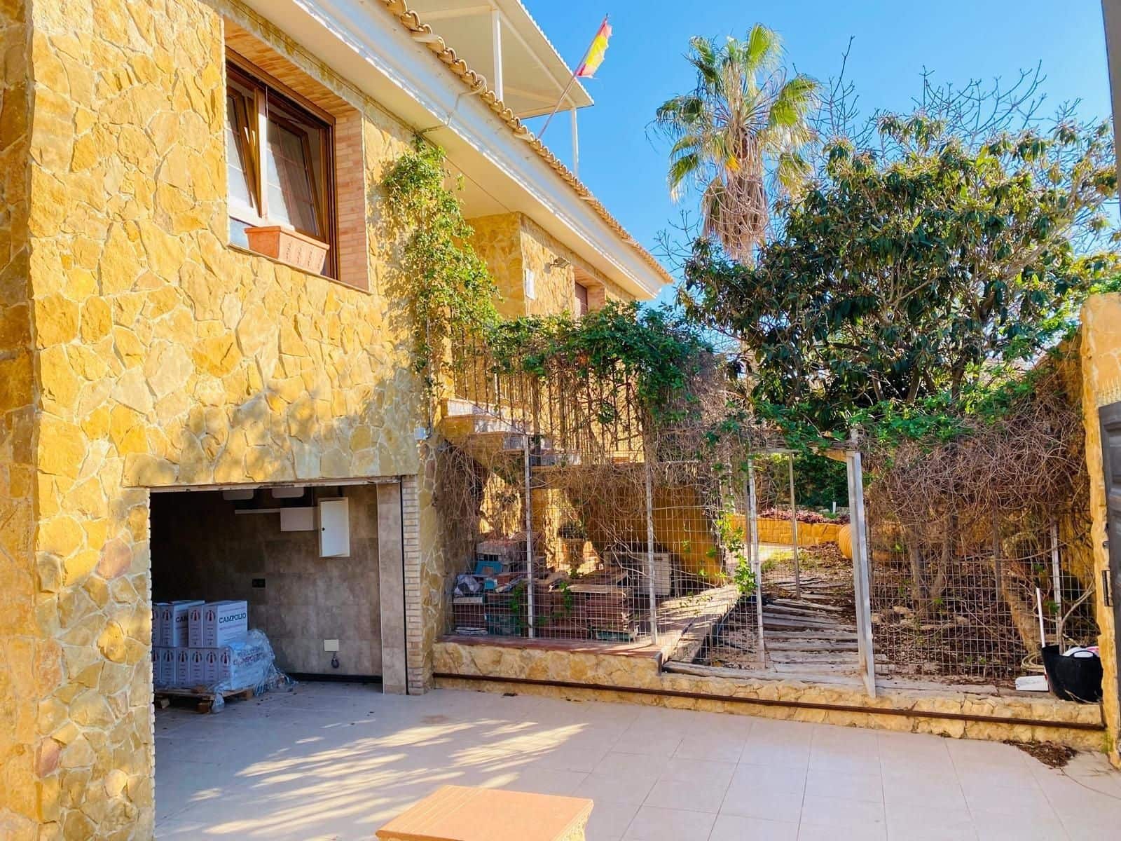 2 Zimmer Villa zu verkaufen in La Florida mit Pool - 819.900 € (Ref: 10107446)