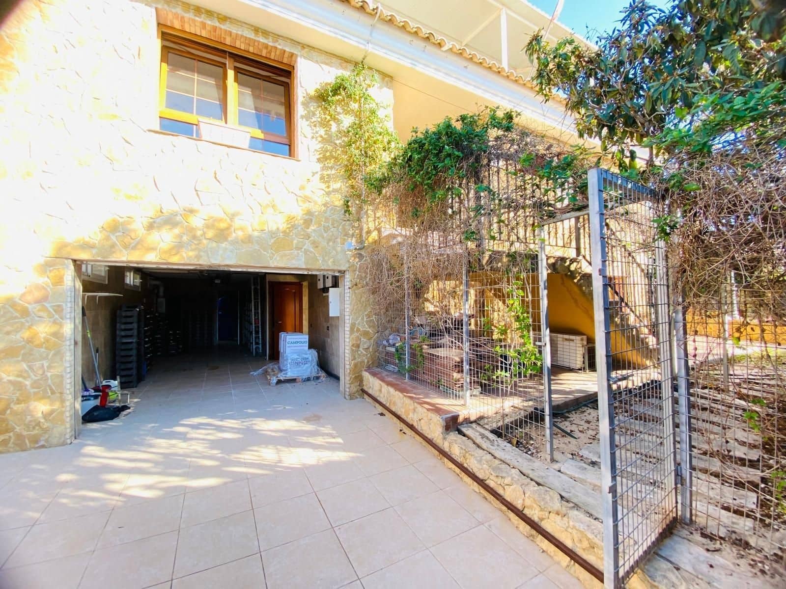 2 Zimmer Villa zu verkaufen in La Florida mit Pool - 819.900 € (Ref: 10107446)
