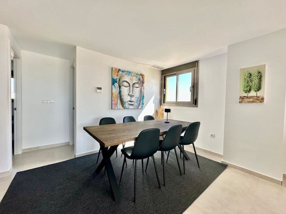 3 makuuhuone Huoneisto myytävänä paikassa Orihuela Costa - 369 900 € (Ref: 10107461)