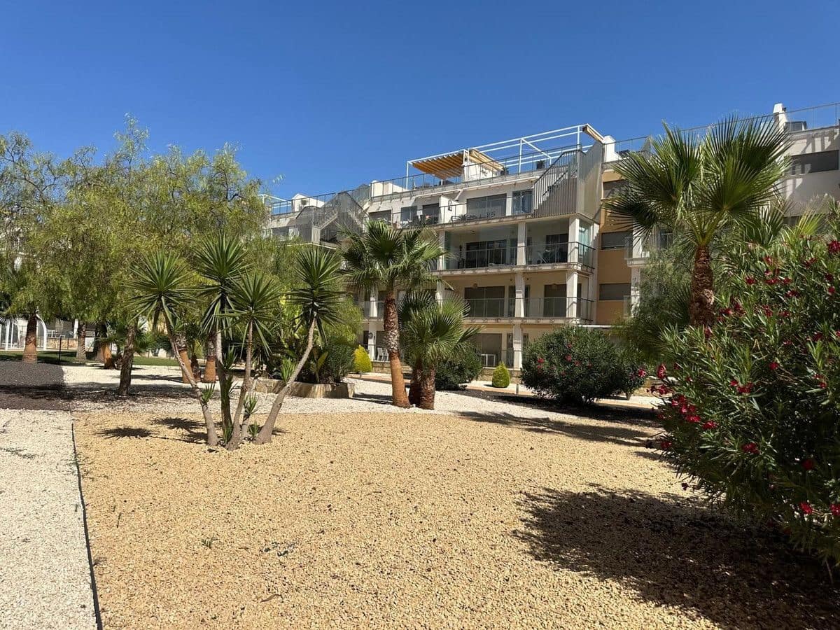 3 makuuhuone Huoneisto myytävänä paikassa Orihuela Costa - 369 900 € (Ref: 10107461)