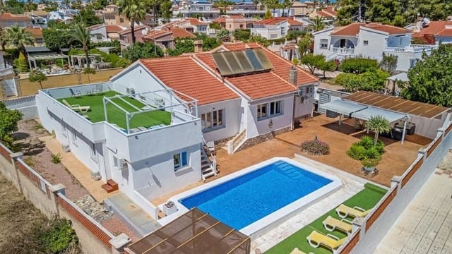 6 Zimmer Villa zu verkaufen in Ciudad Quesada, Rojales - 740.000 € (Ref: 10107483)