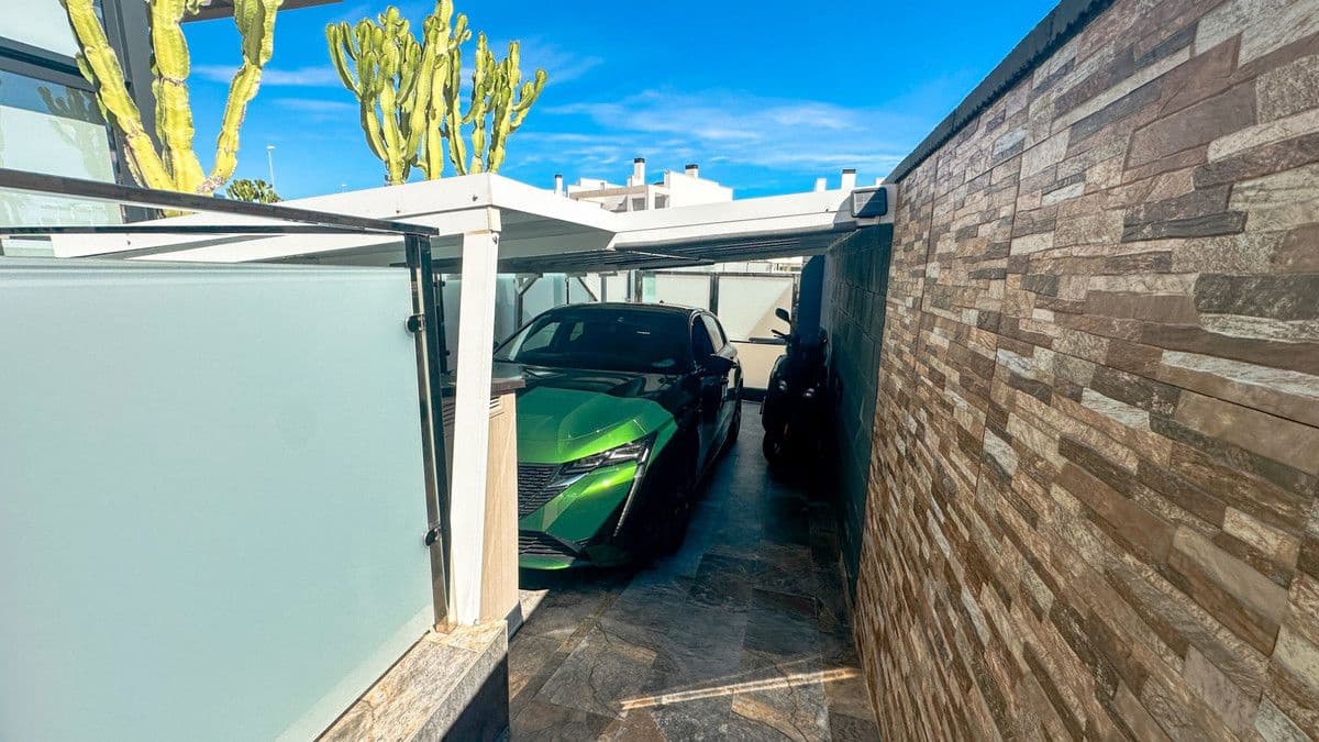 3 makuuhuone Huvila myytävänä paikassa Las Ramblas Golf mukana uima-altaan - 570 000 € (Ref: 10108348)