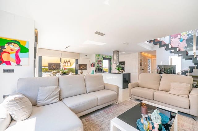 Chalet de 3 habitaciones en Ciudad Quesada, Rojales en venta con piscina - 550.000 € (Ref: 10109106)