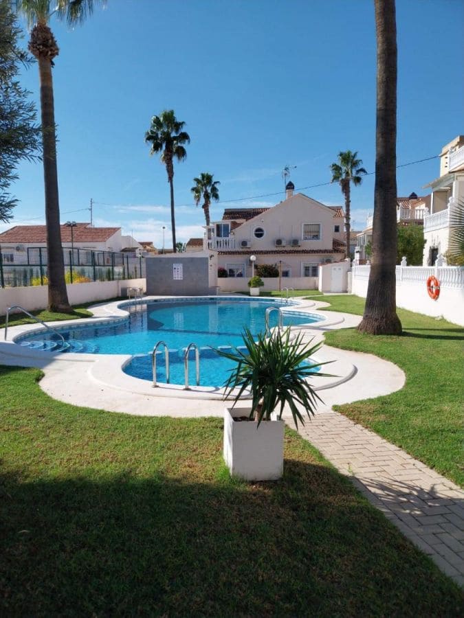 4 sovrum Villa till salu i Torrevieja - 594 900 € (Ref: 10109135)