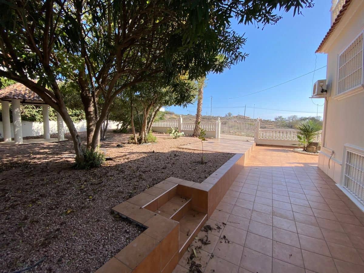 4 sovrum Villa till salu i Torrevieja - 594 900 € (Ref: 10109135)