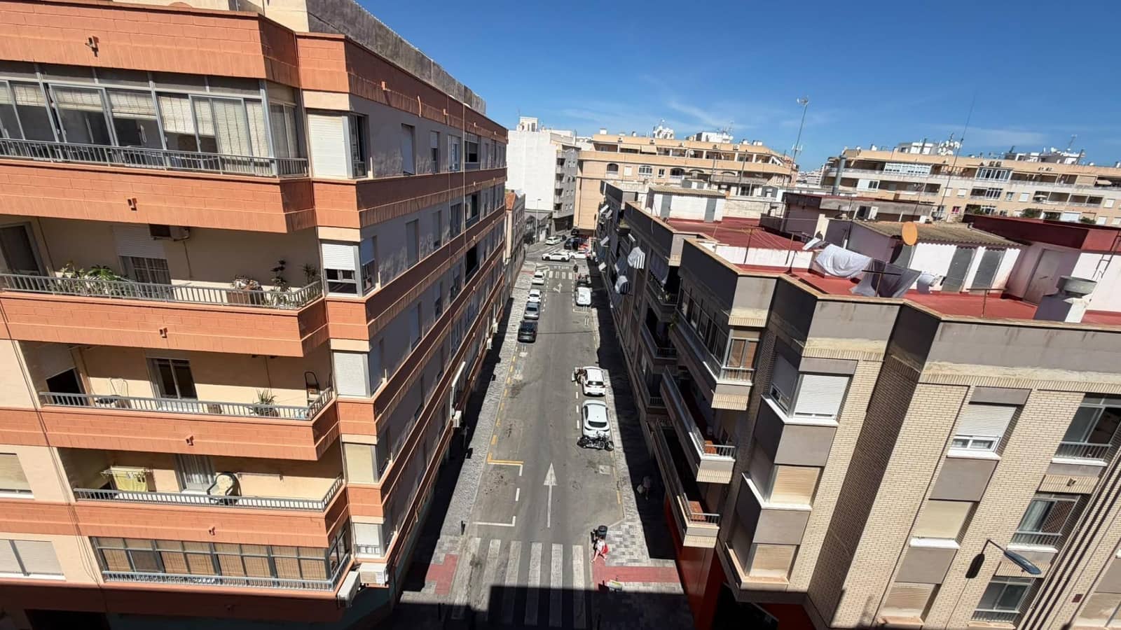 2 soveværelse Lejlighed til salg i Torrevieja med swimmingpool - € 175.900 (Ref: 10109138)