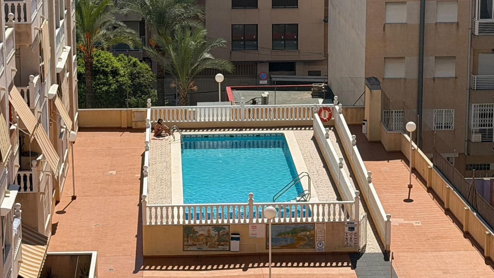 2 soveværelse Lejlighed til salg i Torrevieja med swimmingpool - € 175.900 (Ref: 10109138)