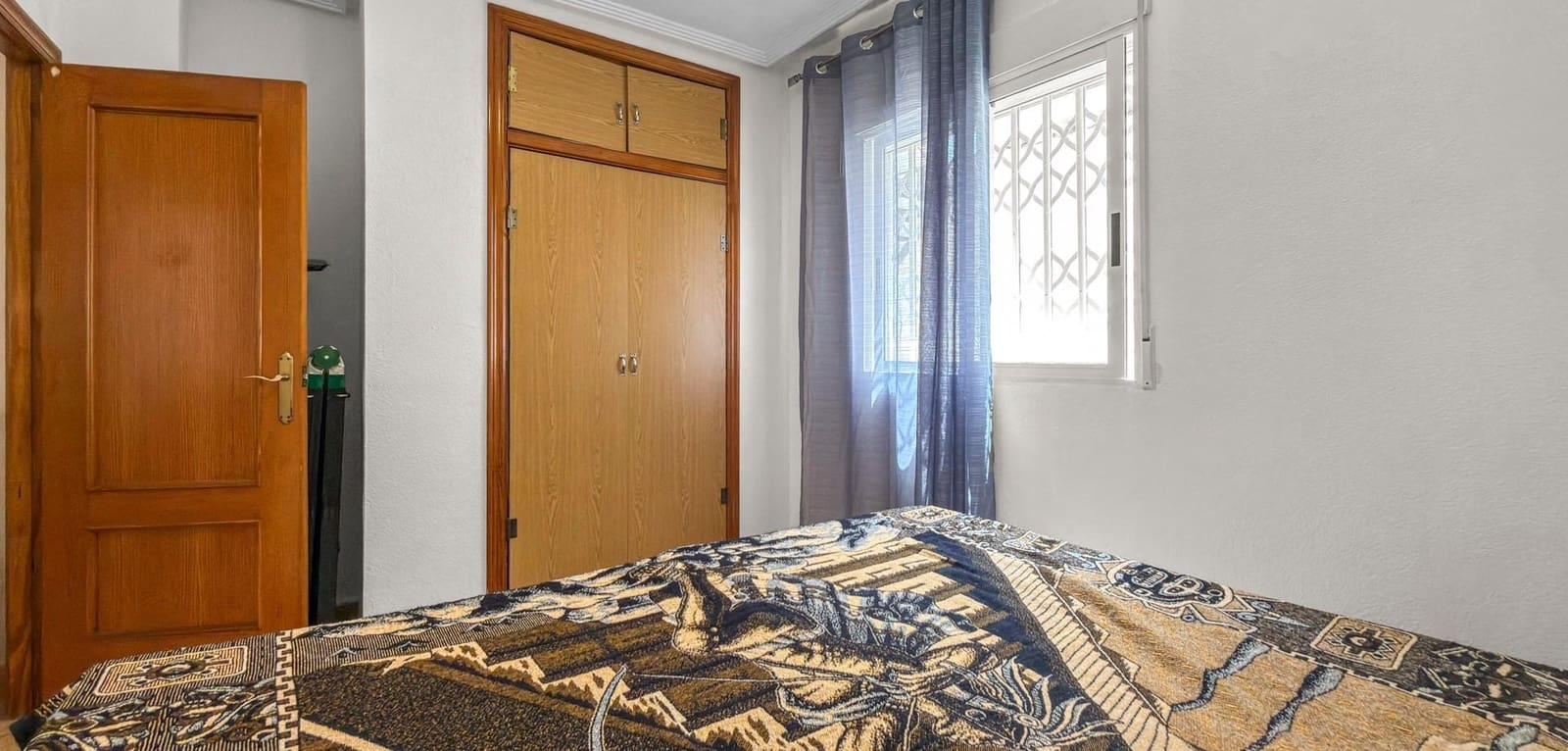 2 soveværelse Byhus til salg i Torrevieja med swimmingpool - € 159.500 (Ref: 10109141)