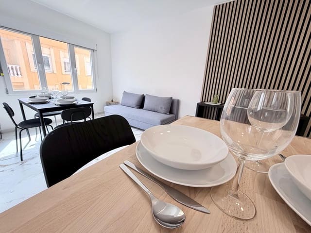 2 soveværelse Lejlighed til salg i Las Piscinas Naturales, Torrevieja - € 169.000 (Ref: 10109143)