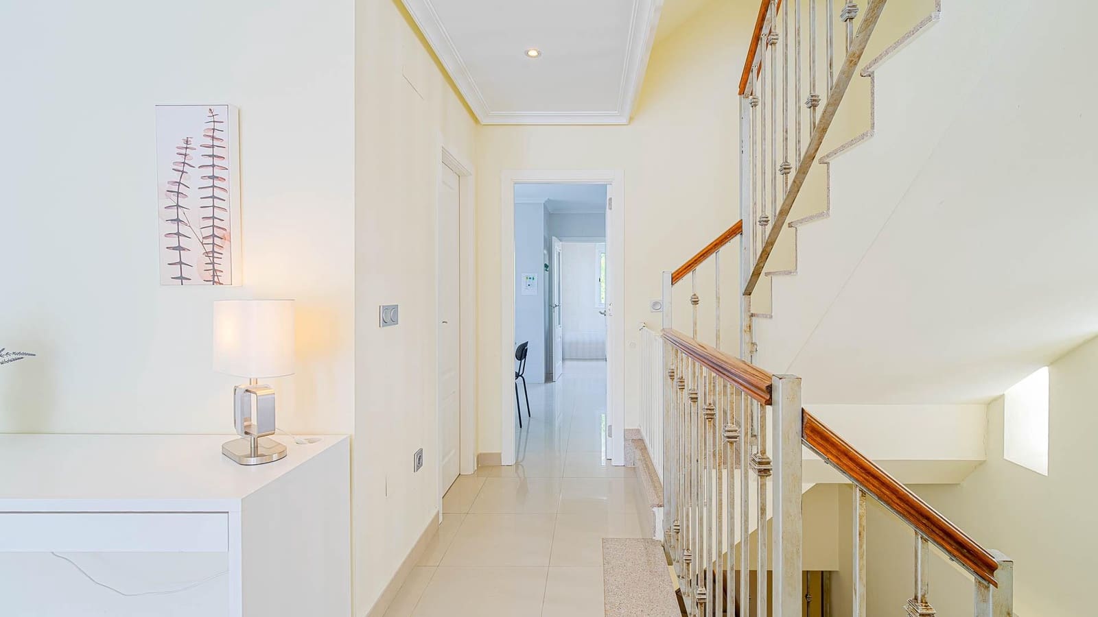5 bedroom Villa for sale in El Campello with pool - € 490,000 (Ref: 10109146)