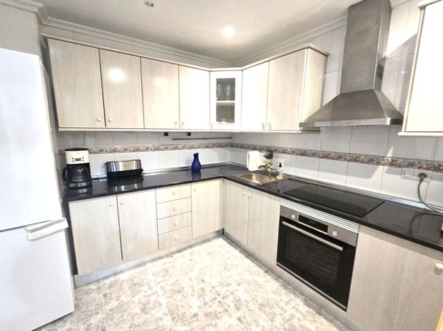 3 soveværelse Lejlighed til salg i Las Piscinas Naturales, Torrevieja - € 239.000 (Ref: 10109150)