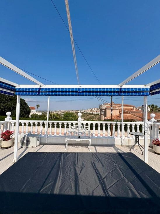 Chalet de 3 habitaciones en Formentera del Segura en venta con piscina - 420.000 € (Ref: 10109151)