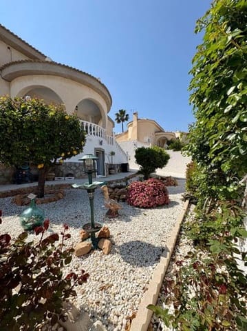 Chalet de 3 habitaciones en Formentera del Segura en venta con piscina - 420.000 € (Ref: 10109151)