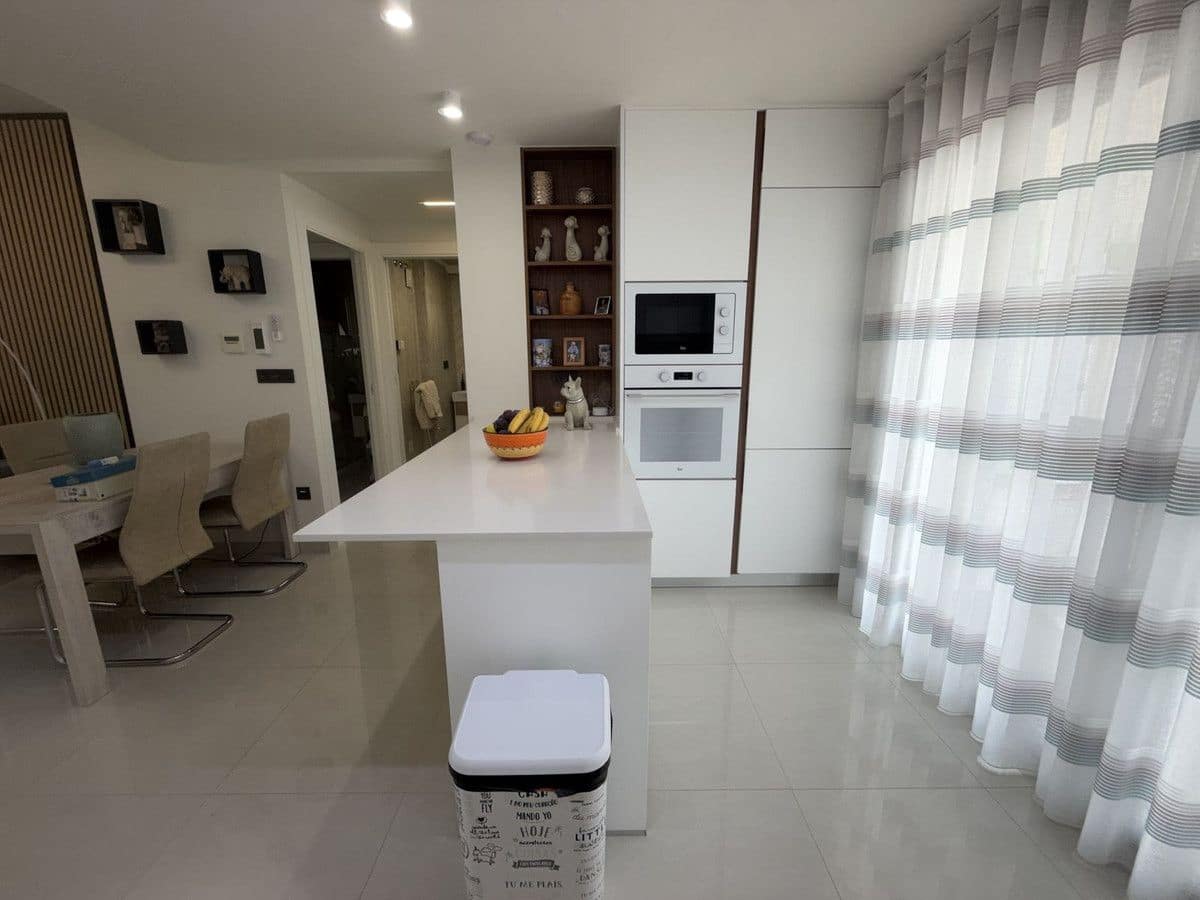Apartamento de 2 habitaciones en Orihuela Costa en venta con piscina - 285.000 € (Ref: 10109174)