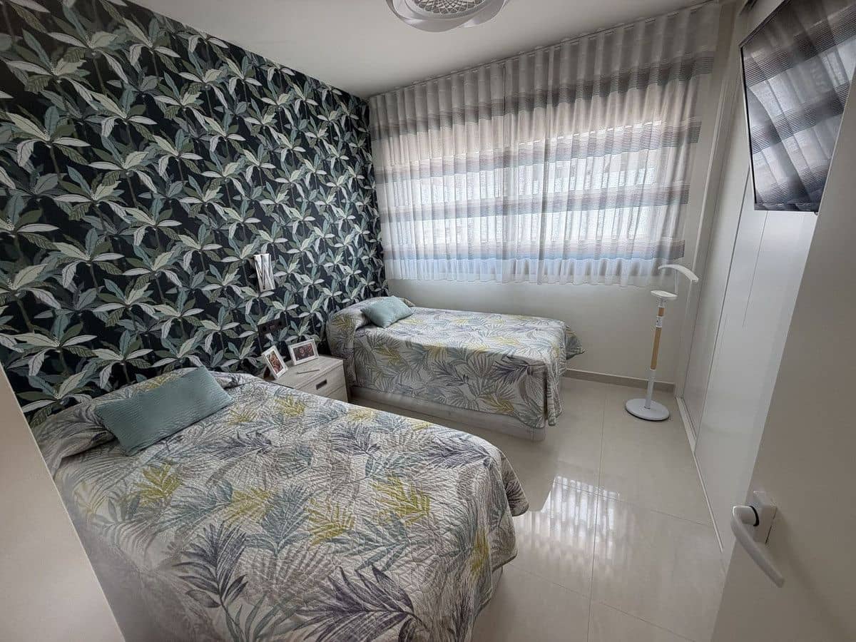 Apartamento de 2 habitaciones en Orihuela Costa en venta con piscina - 285.000 € (Ref: 10109174)