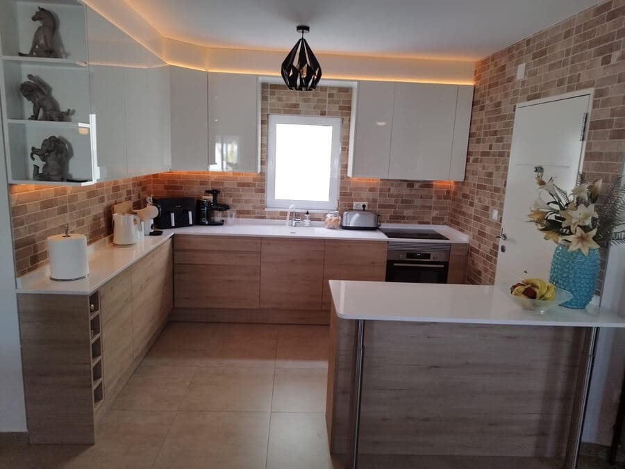 5 soveværelse Villa til salg i San Luis med swimmingpool garage - € 740.000 (Ref: 10109950)