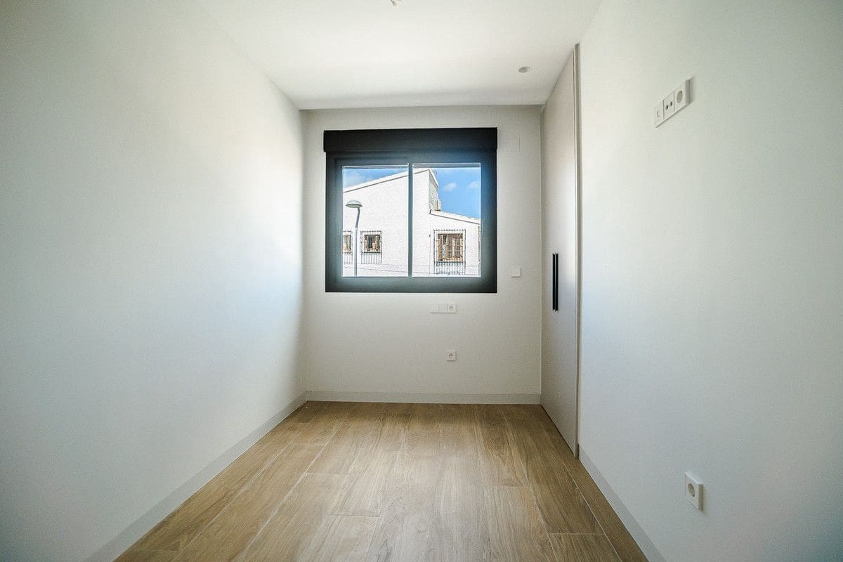Pareado de 3 habitaciones en Santiago de la Ribera en venta - 519.000 € (Ref: 10109955)
