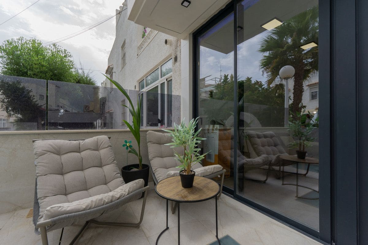 3 sovrum Hus till salu i Torrevieja med pool - 539 000 € (Ref: 10109957)