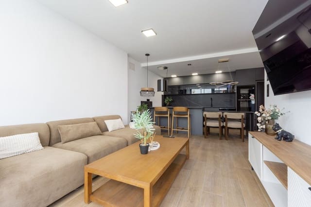 3 sovrum Hus till salu i Puerto Deportivo, Torrevieja med pool - 539 000 € (Ref: 10109957)