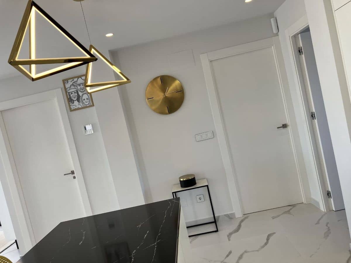 2 Zimmer Bungalow zu verkaufen in San Miguel de Salinas mit Pool - 329.000 € (Ref: 10109982)