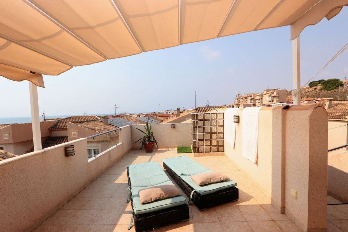 3 slaapkamer Halfvrijstaande villa te koop in Torrevieja - € 445.000 (Ref: 10109988)