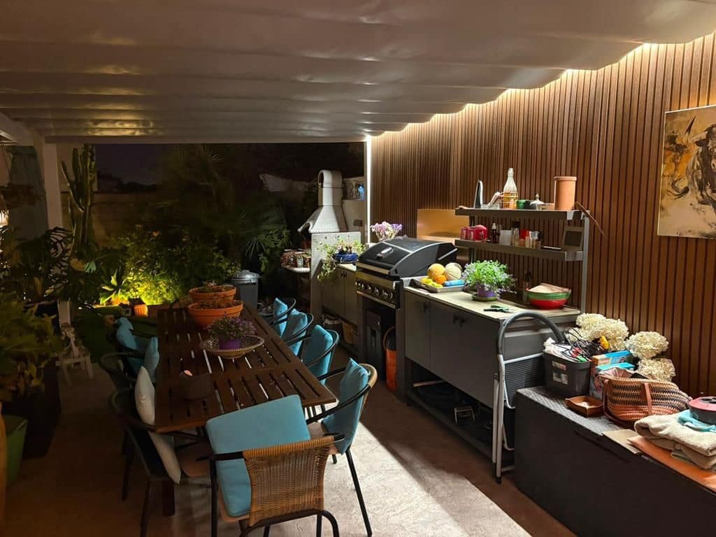 2 quarto Moradia Geminada para venda em Torrevieja com piscina - 465 000 € (Ref: 10110176)