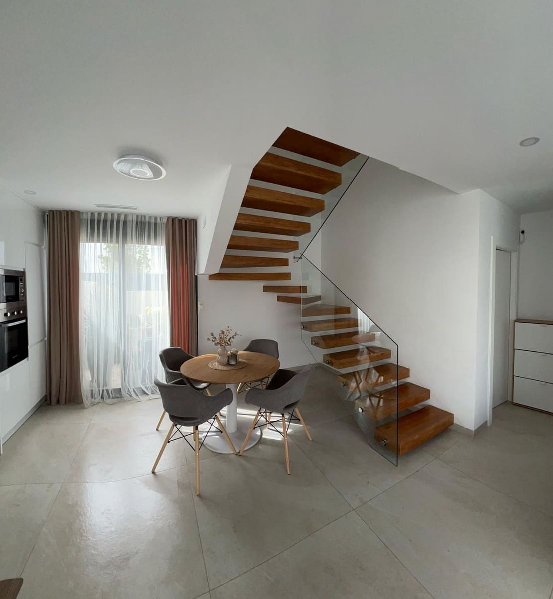 Pareado de 2 habitaciones en Benijófar en venta con piscina - 365.000 € (Ref: 10110179)