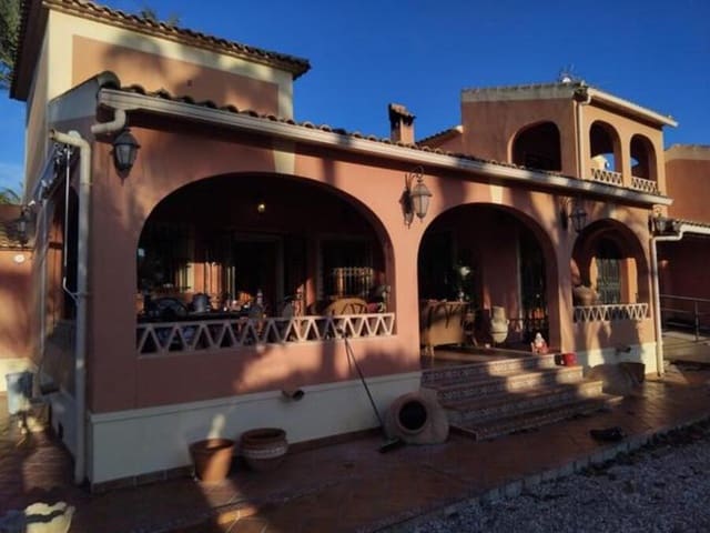 5 sovrum Villa till salu i Dolores med pool garage - 550 000 € (Ref: 10110181)