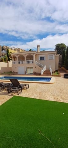 Chalet de 5 habitaciones en Algorfa en venta con piscina garaje - 780.000 € (Ref: 10110187)