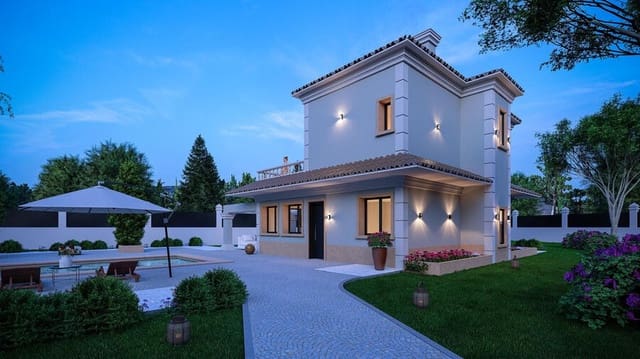 3 slaapkamer Finca/Landhuis te koop in La Romana met zwembad garage - € 410.000 (Ref: 10110188)