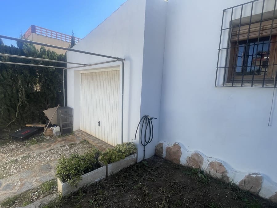 4 Zimmer Villa zu verkaufen in Cabo Roig mit Pool Garage - 749.000 € (Ref: 10110197)