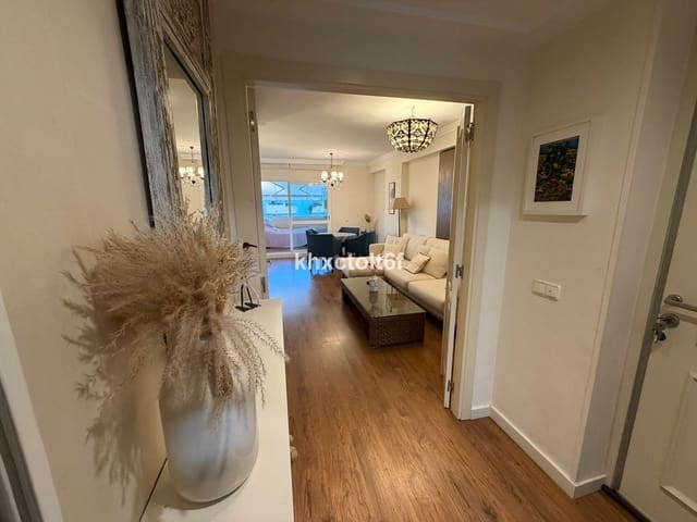 2 bedroom Apartment for sale in Bahía de Marbella, Marbella with pool garage - € 645,000 (Ref: 10121881)