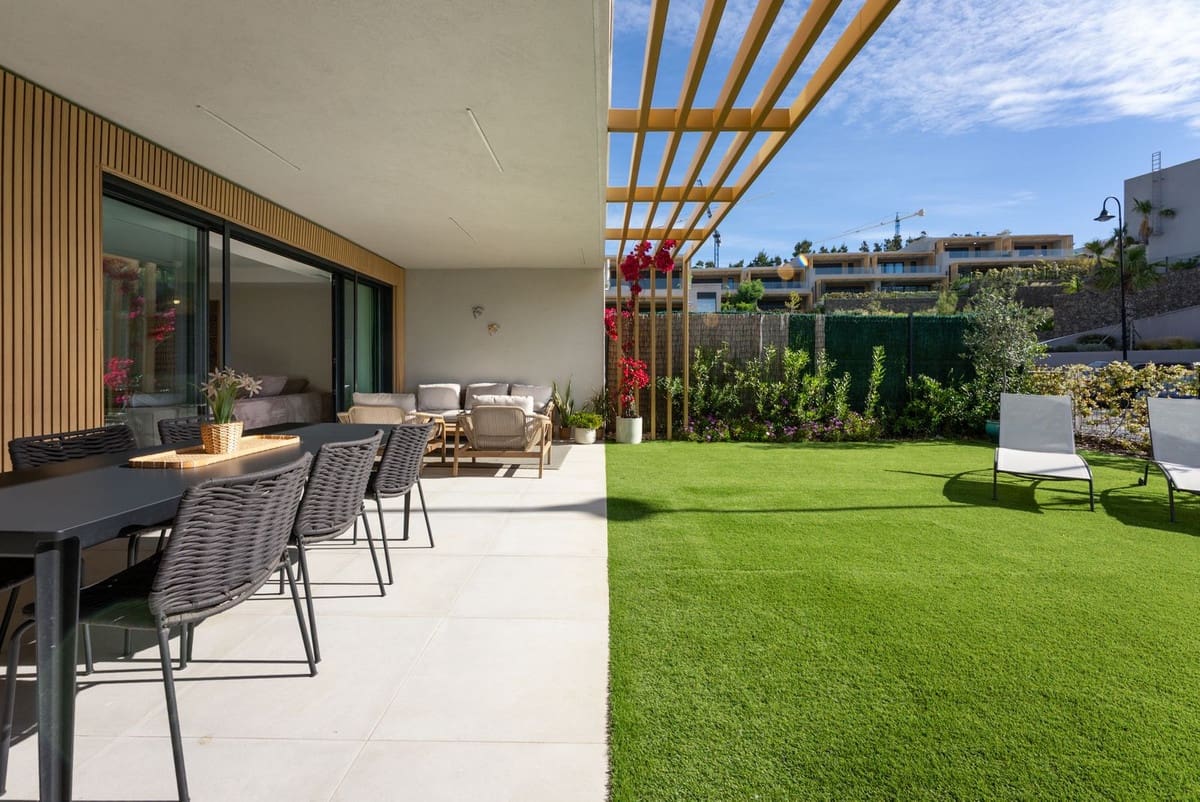 3 soveværelse Byhus til salg i Mijas Costa med swimmingpool garage - € 790.000 (Ref: 10121885)