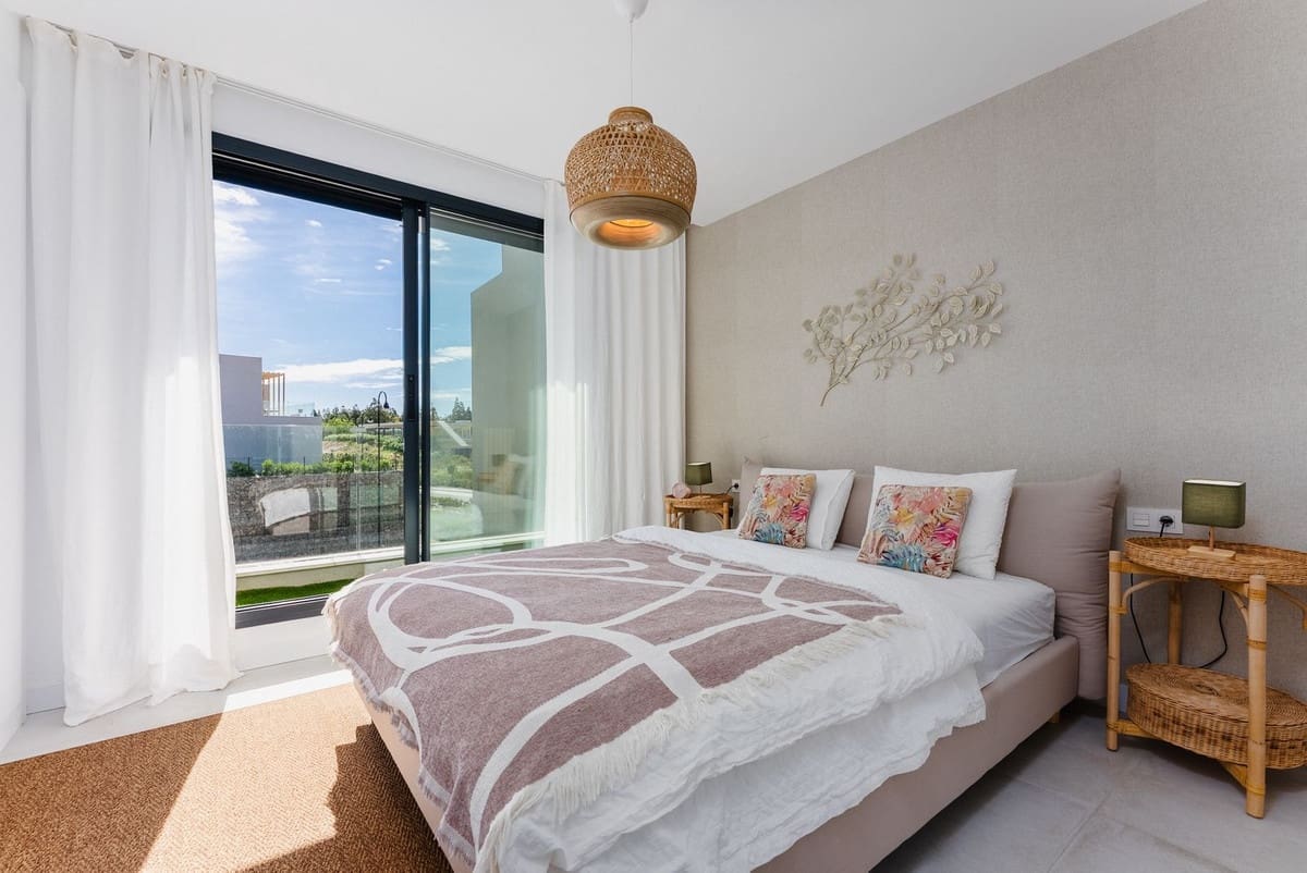 3 soveværelse Byhus til salg i Mijas Costa med swimmingpool garage - € 790.000 (Ref: 10121885)