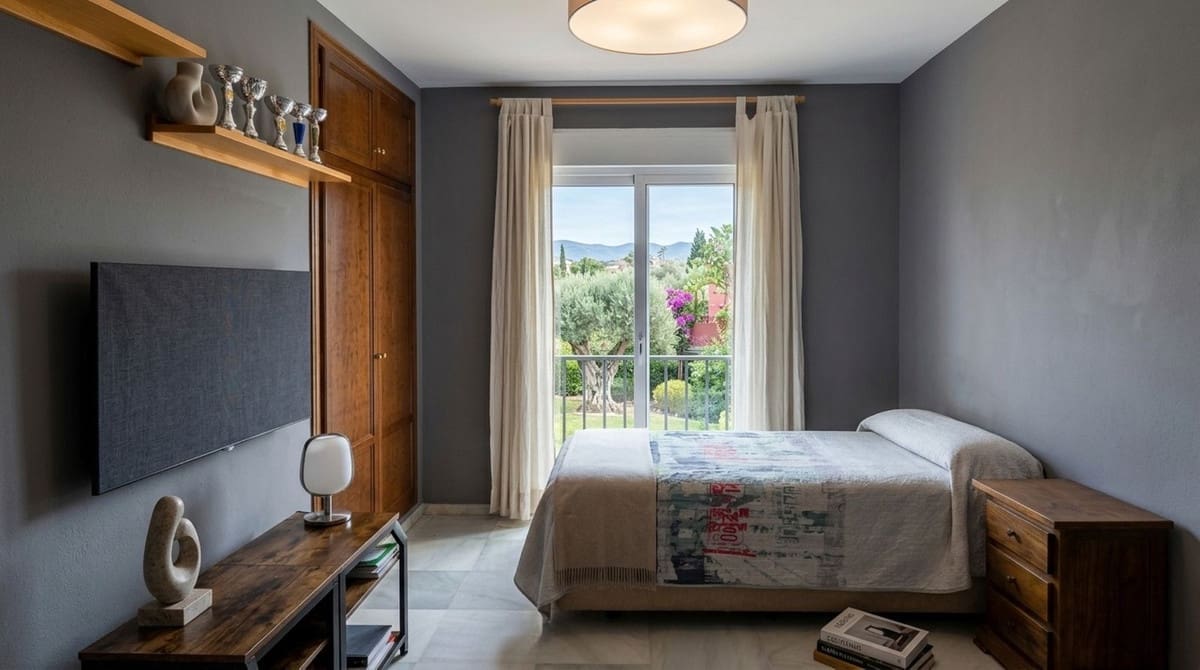 3 sypialnia Dom na sprzedaż w Rio Real z basenem garażem - 530 000 € (Ref: 10121901)