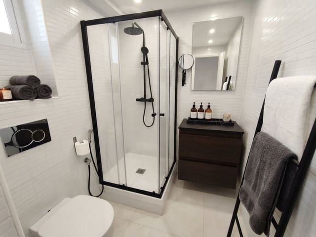 1 soverom Leilighet til salgs i Playa Bajadilla - Puertos, Marbella - € 220 000 (Ref: 10121907)