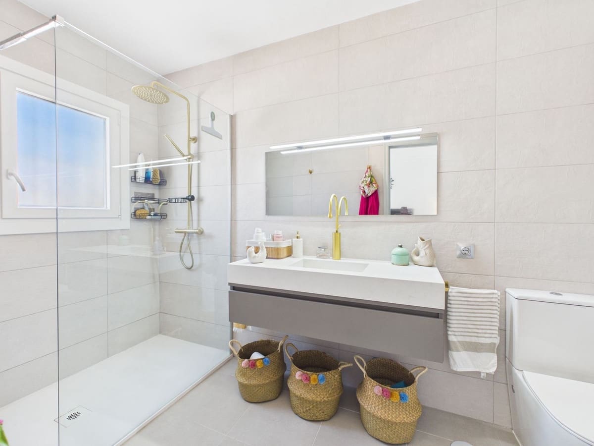 3 soverom Hus til salgs i Estepona med garasje - € 575 000 (Ref: 10121914)