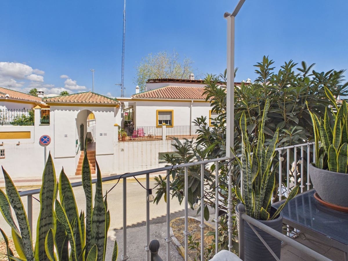 3 soverom Hus til salgs i Estepona med garasje - € 575 000 (Ref: 10121914)