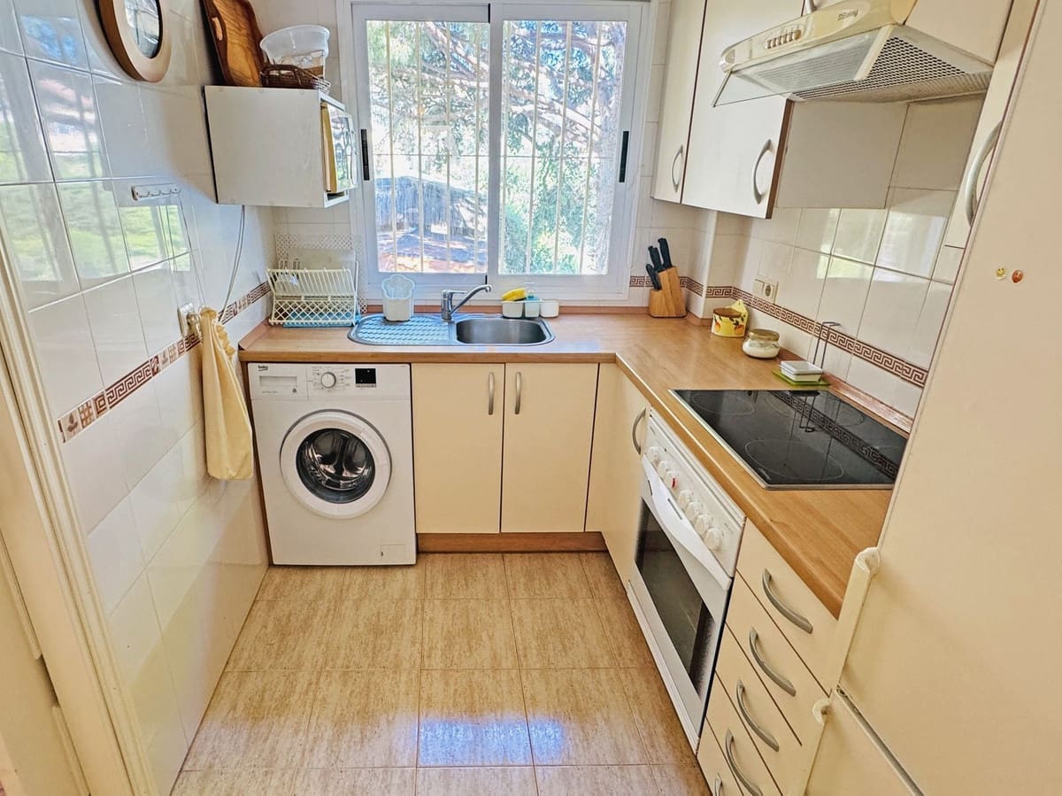 1 slaapkamer Appartement te koop in Calahonda met zwembad - € 260.000 (Ref: 10121917)