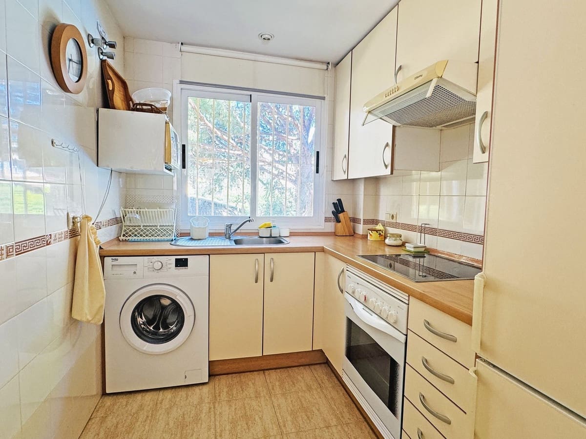 1 slaapkamer Appartement te koop in Calahonda met zwembad - € 260.000 (Ref: 10121917)