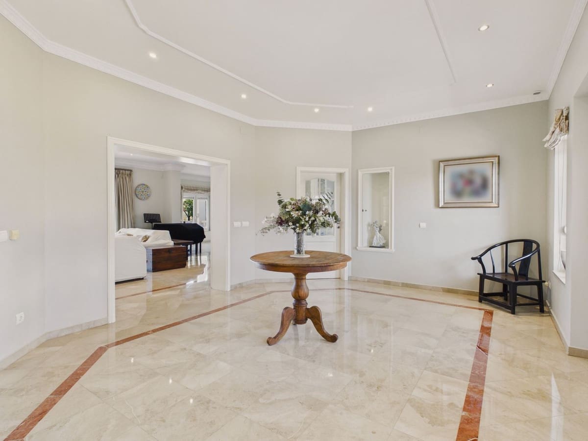 6 sovrum Villa till salu i Benahavis med pool garage - 2 950 000 € (Ref: 10121918)