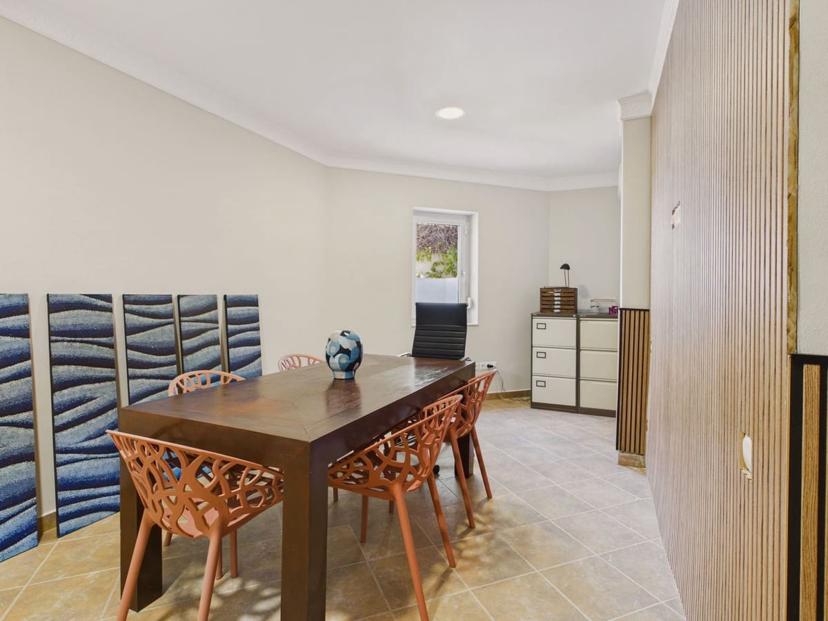 Chalet de 6 habitaciones en Benahavís en venta con piscina garaje - 2.950.000 € (Ref: 10121918)