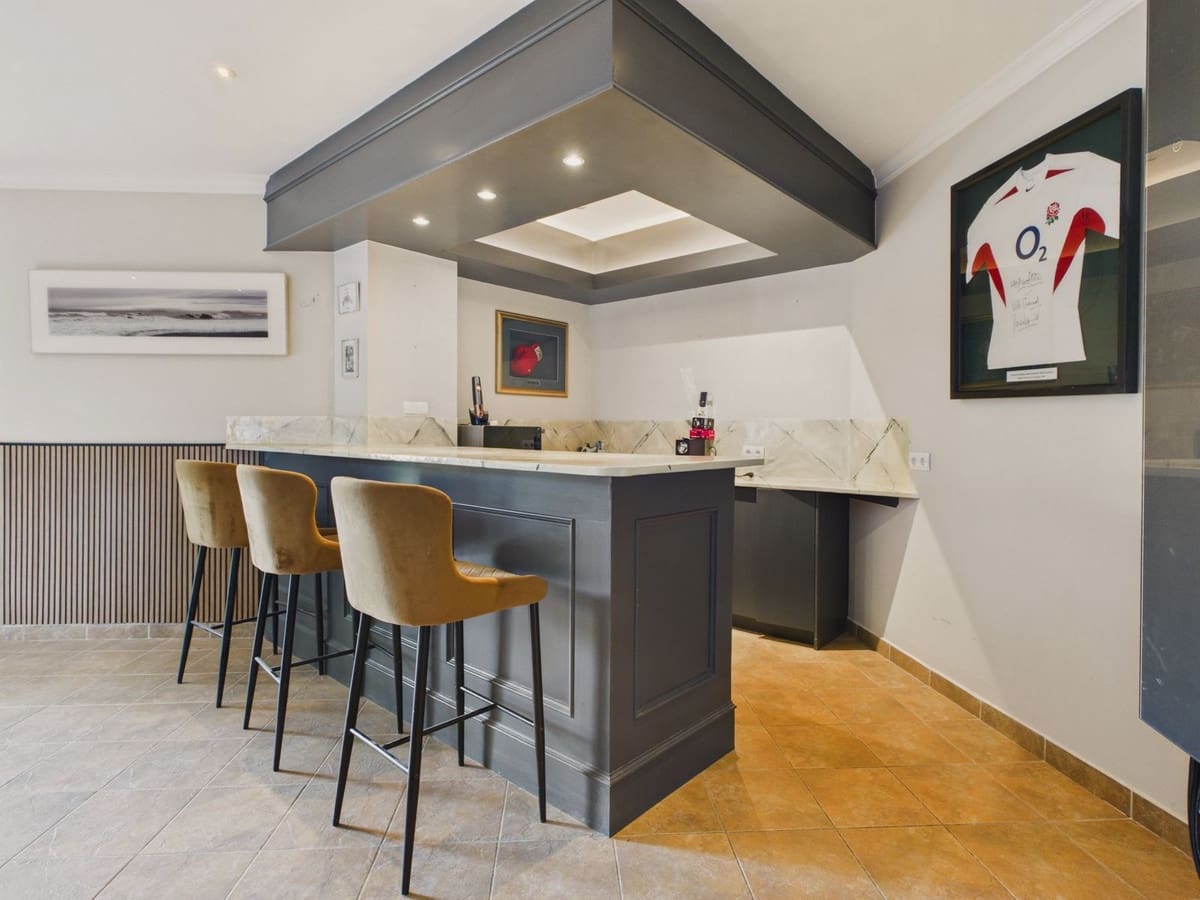 Chalet de 6 habitaciones en Benahavís en venta con piscina garaje - 2.950.000 € (Ref: 10121918)
