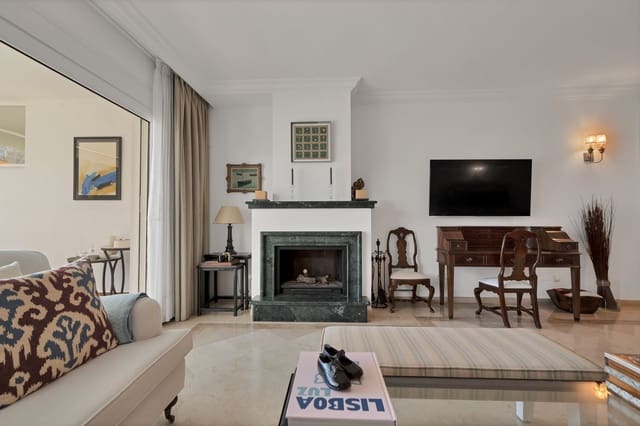 3 soverom Leilighet til salgs i Río Real, Marbella med svømmebasseng garasje - € 1 750 000 (Ref: 10121937)