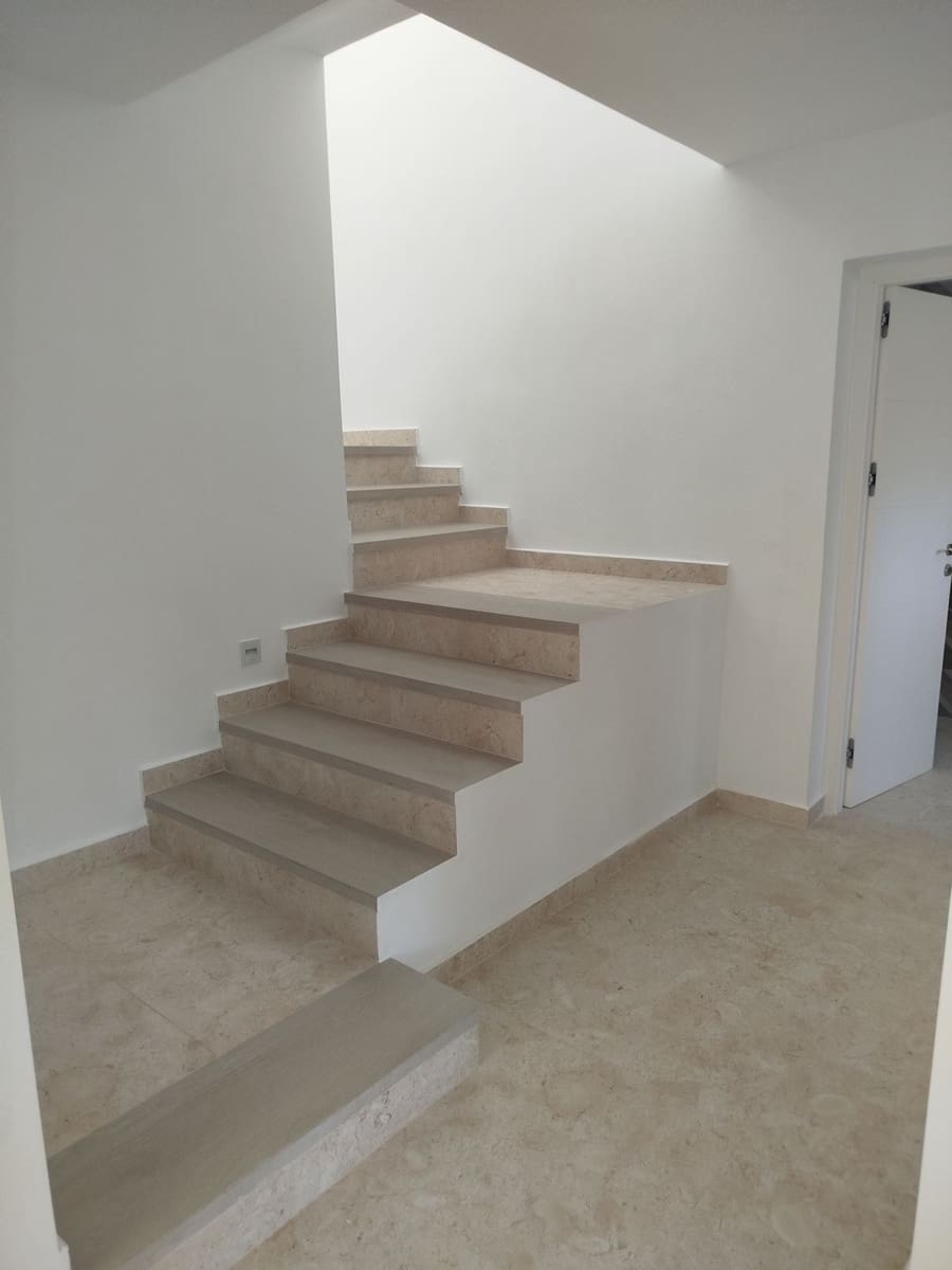 5 soverom Villa til salgs i Mijas med svømmebasseng garasje - € 960 000 (Ref: 10121938)